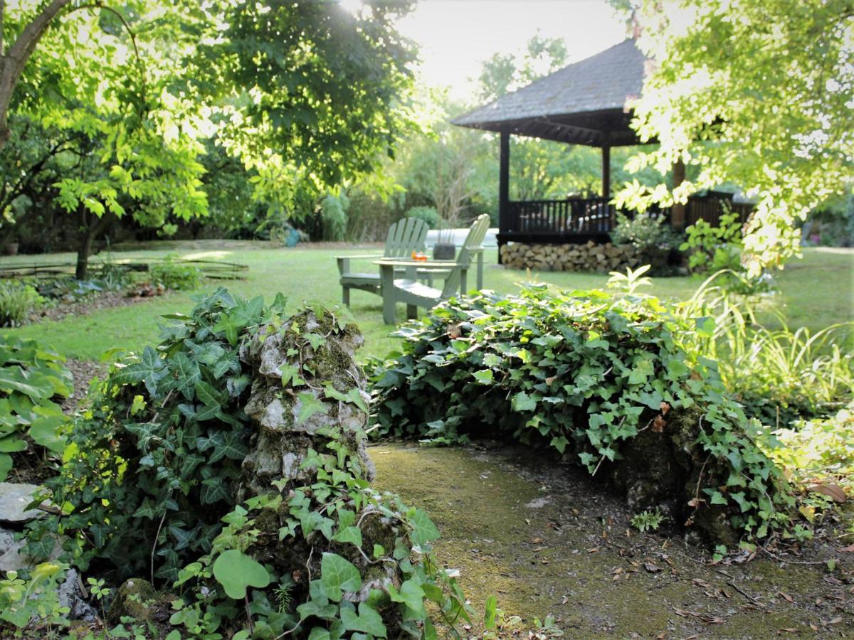 Bed & Breakfast D'hotes Les Rives De La Tronne Mer
